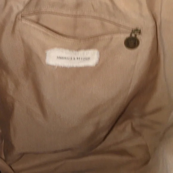 Elegant Cream and Tan Women's Tote Bag - Picture 5 of 7